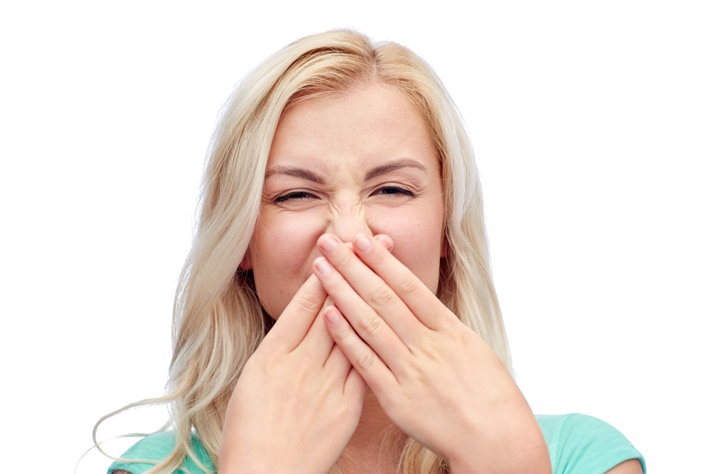 Hilft eine Munddusche gegen Mundgeruch?